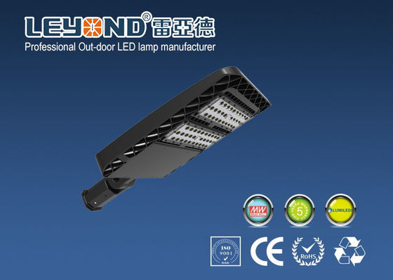 160lm/W Die Casting LED Street Lighting 100W Parking Lot Light Shoe Box Mount Fixtures With Meanwell Driver