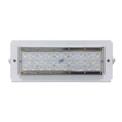 Super bright led flood light 50W with 160lm/w high efficiency for area lighting.