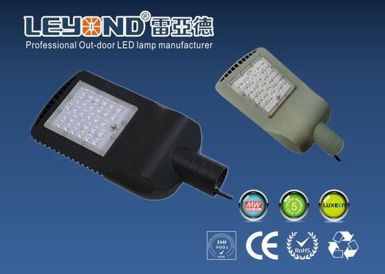 CB listed 60 Watt Power Outside LED Street Lighting With 2700-6500K CCT , 5 Years Warranty