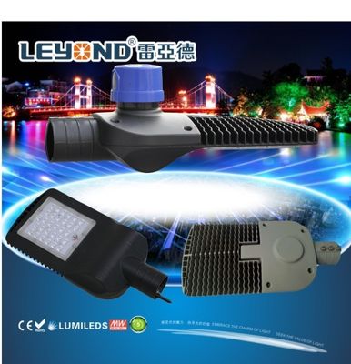 30 40 50 60 80 100 120 150W LED Street Lighting 160-170 Lm / W 120-130 Lm / W