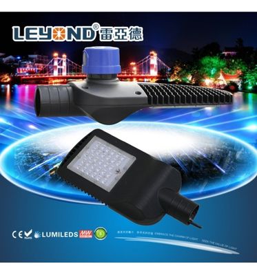 Meanwell Driver IP65 Outdoor LED Street Lights Lumnileds Chips 5 Year Warranty high quality MOQ 1 pc OEM optional exw