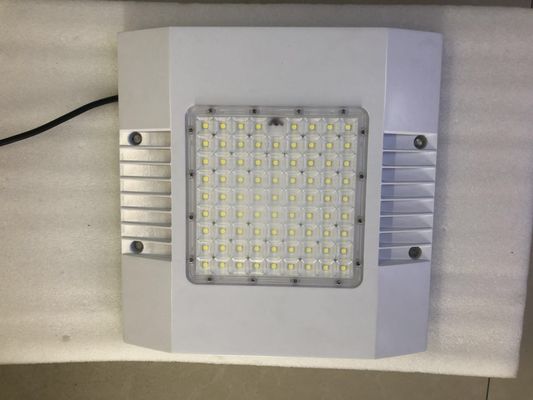 White Lamp LED Canopy Lights 165lm/W 100w 150w IP66 IK10 85 Degree Optical Lens