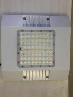 White Lamp LED Canopy Lights 165lm/W 100w 150w IP66 IK10 85 Degree Optical Lens